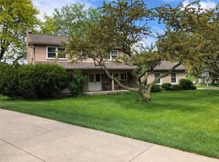 33610 Oak Point Cir, Farmington Hills, MI 48331
