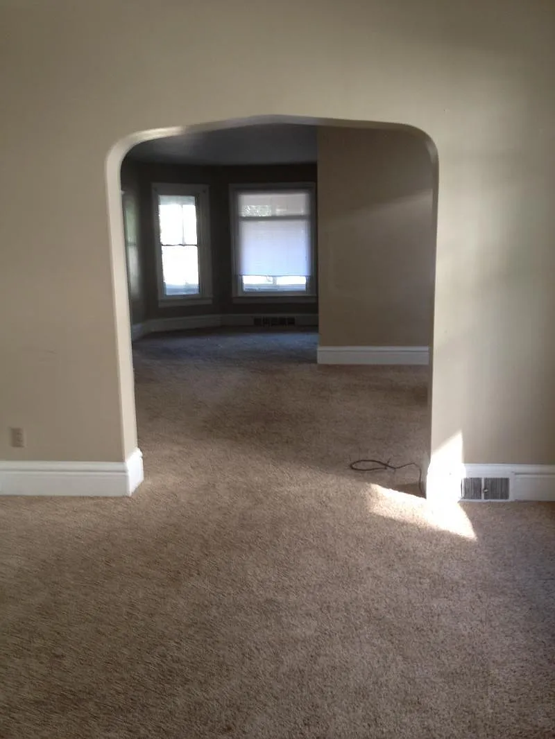5 bed, $2,000 — Photo 4