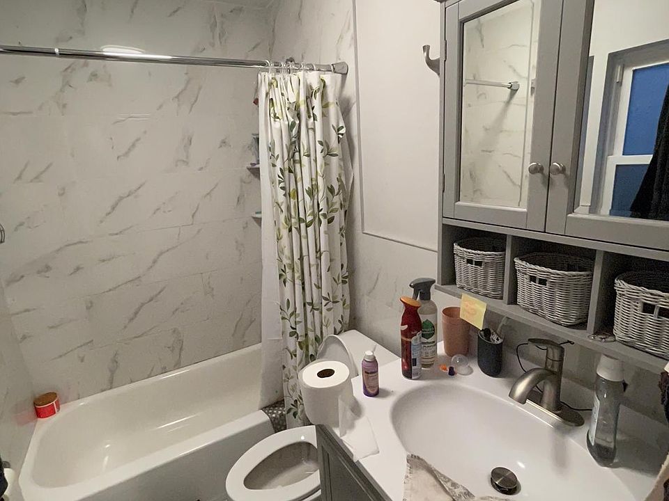 2nd image of 248 Wood Ave #1