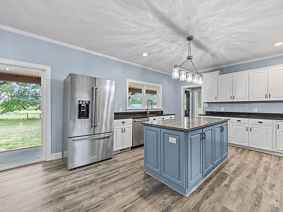 5th image of 3611 Chewning Rd