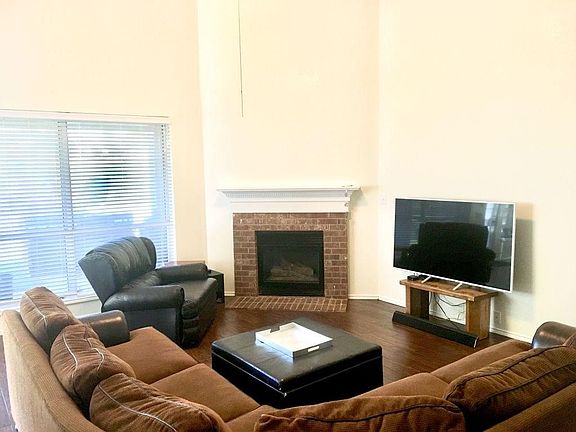 5th image of 4244 Shores Ct