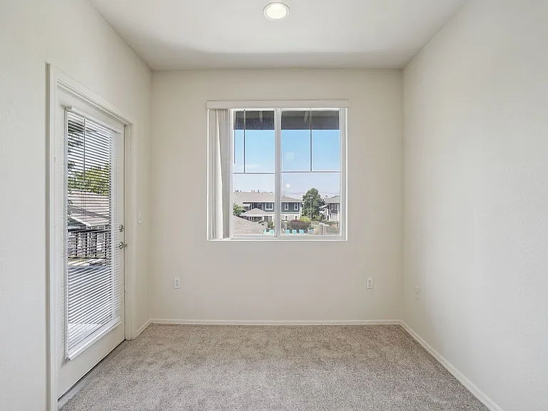 Allegro Apartments — Photo 10
