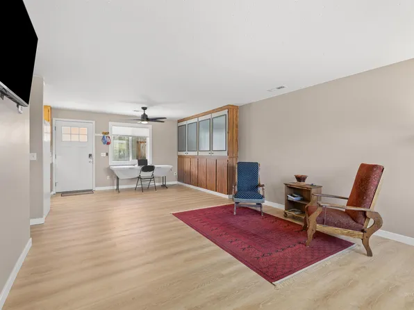 406 2nd St, Asotin, WA 99402