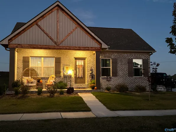 17860 Eastmoor St, Athens, AL 35611