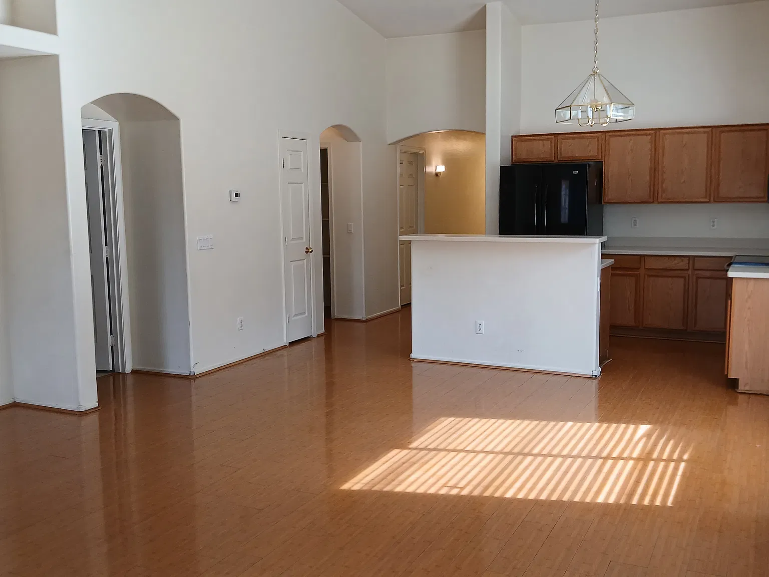 4 bed, 1675 sqft, $2,275 — Photo 3