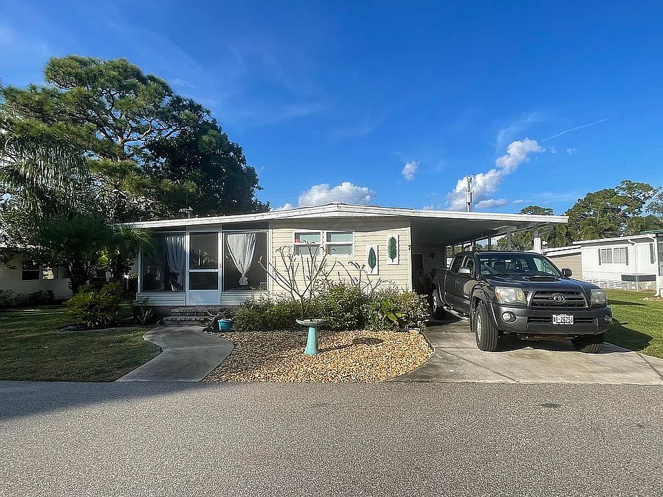 1st image of 7 Skyline Dr