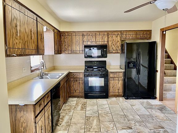 5th image of 16520 Blossom Ln