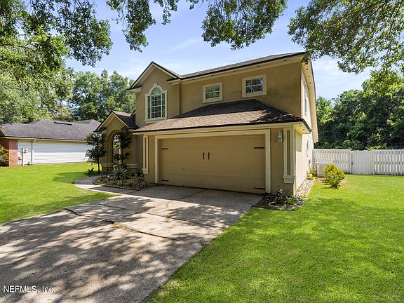3rd image of 12235 MARBON ESTATES Lane E