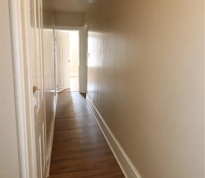 215 W Coal St — Photo 13