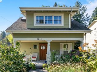 9441 SW 8th Dr, Portland, OR 97219