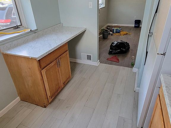 3rd image of 6540 Church St