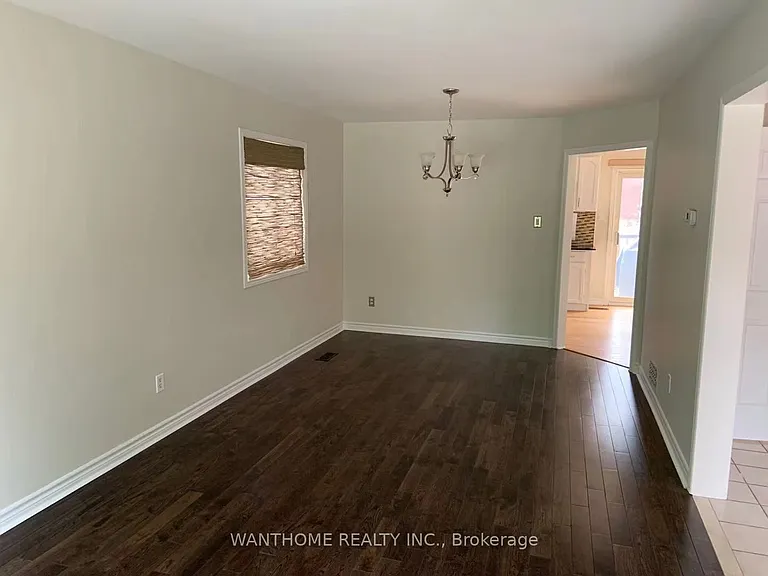 2710 Harewood Ct — Photo 4