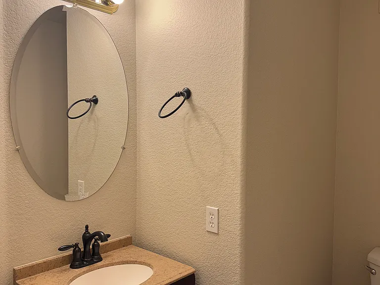 2445 W Running Deer Trl — Photo 32