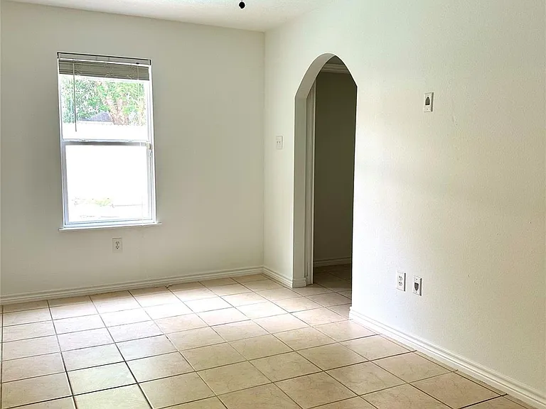 24914 Aughton Ct — Photo 24