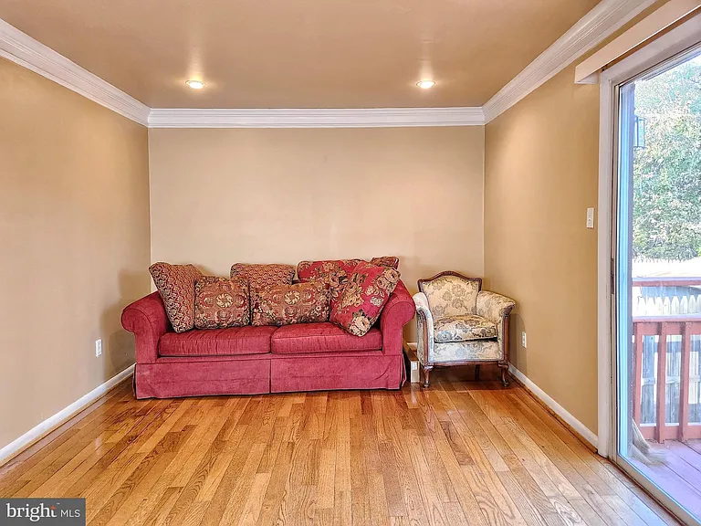 8245 Wycliffe Ct — Photo 15
