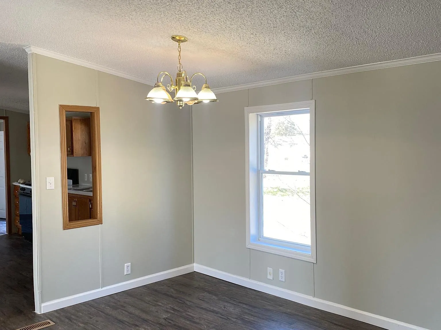 7033 E Mount Morris Rd — Photo 2