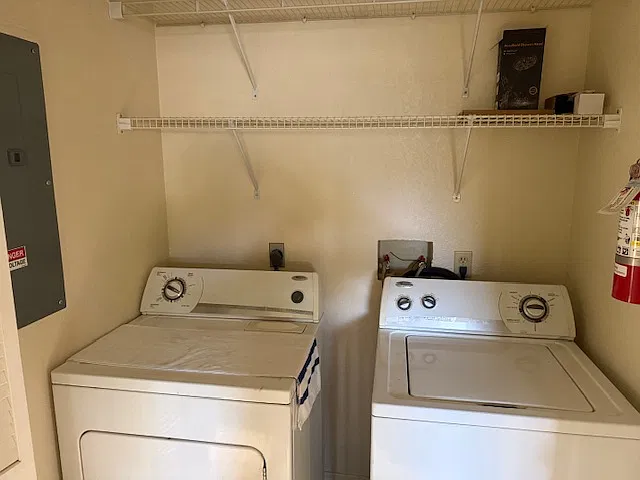2 bed, 937 sqft, $1,350 — Photo 4
