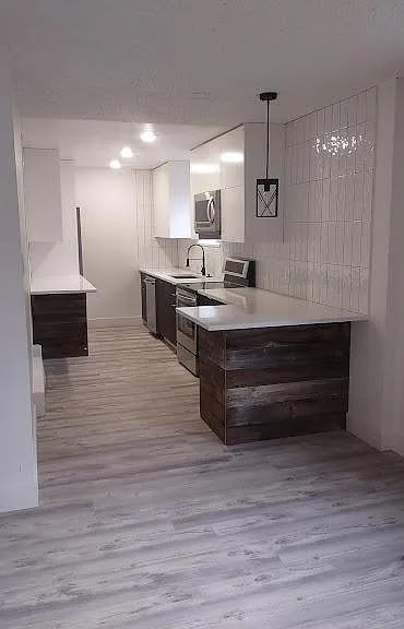 1243 N Washington St #208 — Photo 2