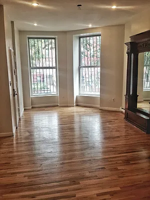 Rented by Gazal International Brokerage Group | media 13