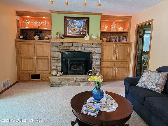 4th image of 47602 Henry Hill Ln