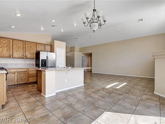 5th image of 3823 Discovery Creek Ave