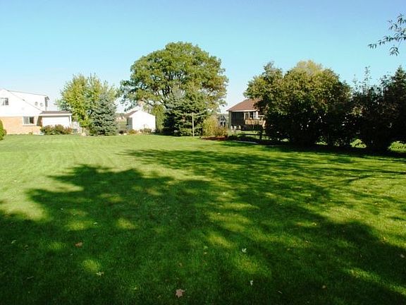 3rd image of 5822 36th Ave