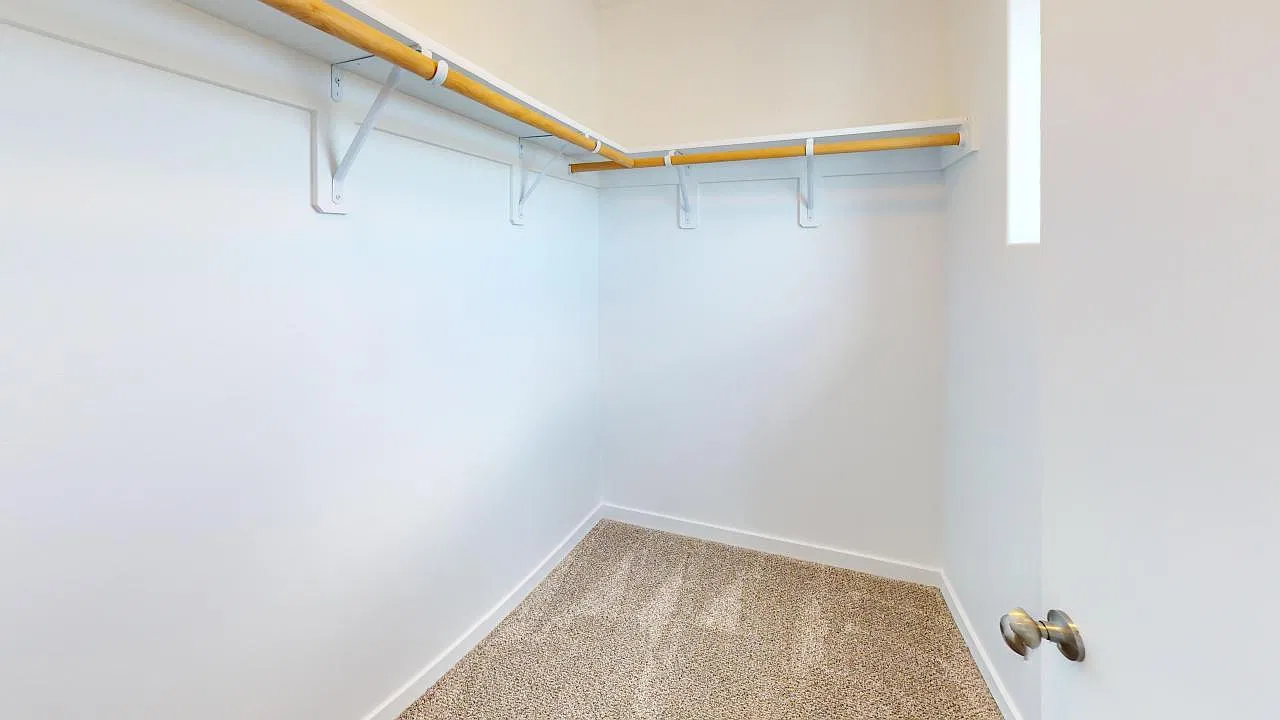 3 bed, 2.5 bath, $1,825 — Photo 2