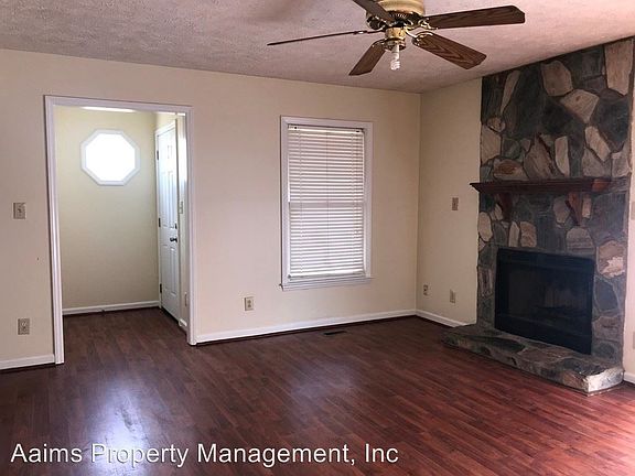 2nd image of 3319 Crosswinds Dr