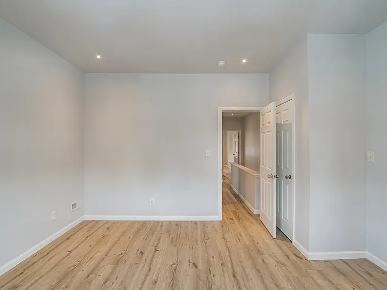 1239 N Frazier St #1 — Photo 17