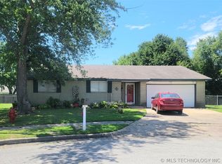 11402 E 62nd Pl, Broken Arrow, OK 74012