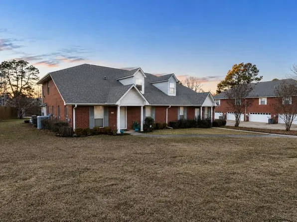 5 Valleyview Cir, Texarkana, TX 75503