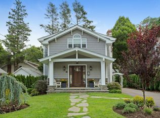 74 Willow Ave, Huntington, NY 11743