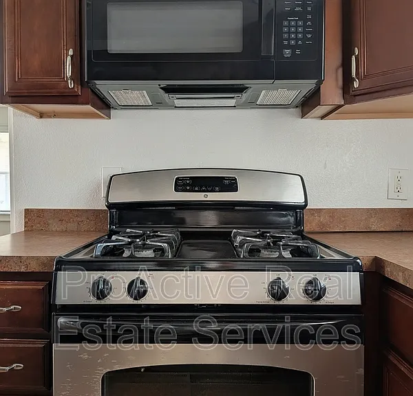 1412 Melrose Pkwy — Photo 6