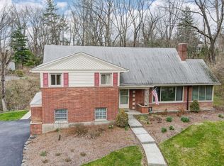 302 Whitthorne Dr, Cincinnati, OH 45215