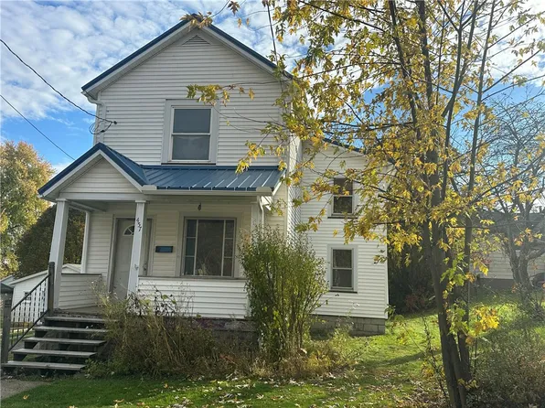457 Lincoln St, Sharon, PA 16146