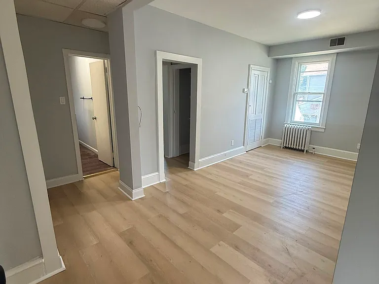 207 Chester Pike — Photo 3