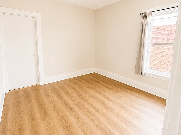 5031 Whitfield St #2 — Photo 10