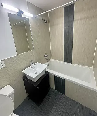 Rented by Streetwise NYC LLC | media 19