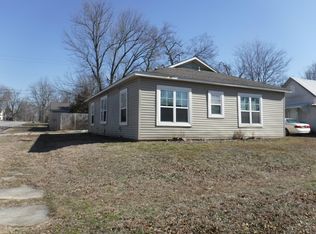 717 1st Ave NW, Miami, OK 74354