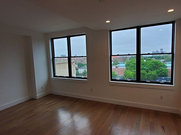 5th image of 345 Cypress Ave #7A