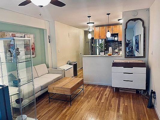 4th image of 229 E 28th St APT 3K
