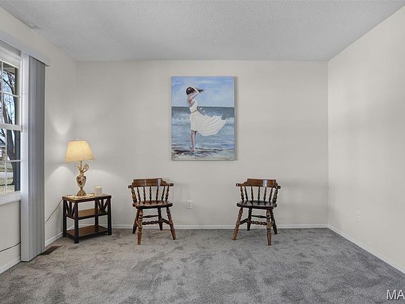 5th image of 10530 Boylston Dr
