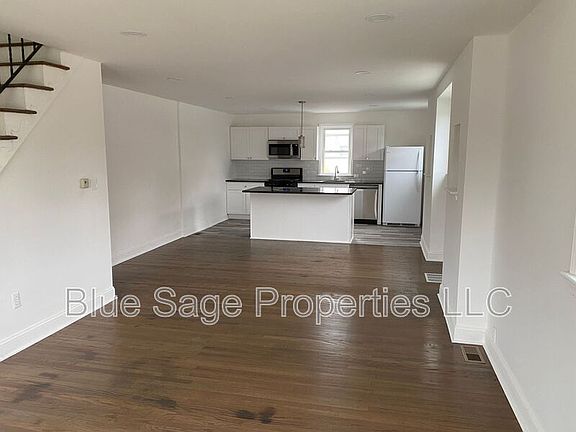 4th image of 745 Beech Ave