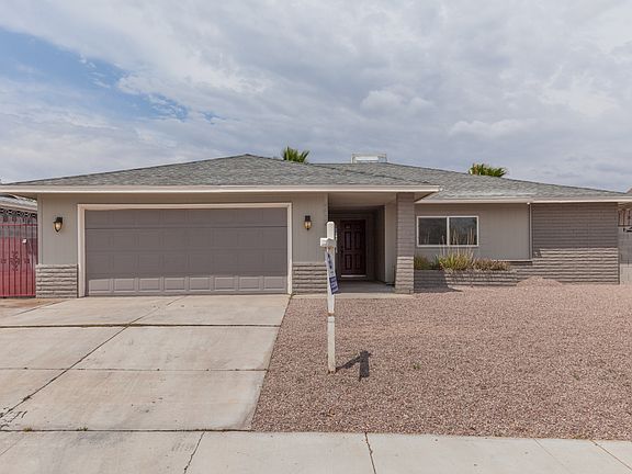 2nd image of 4534 Dennis Way