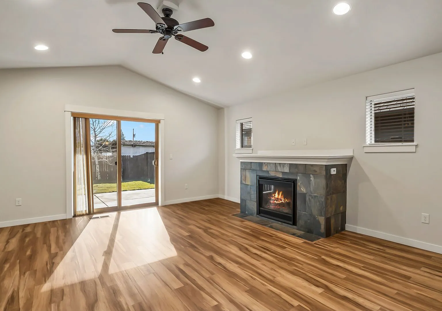4 Bedroom Home: Fenced Backyard & Great Location! — Photo 4