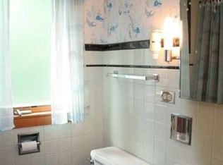 18827 W Deerpath Rd, Grayslake, IL 60030