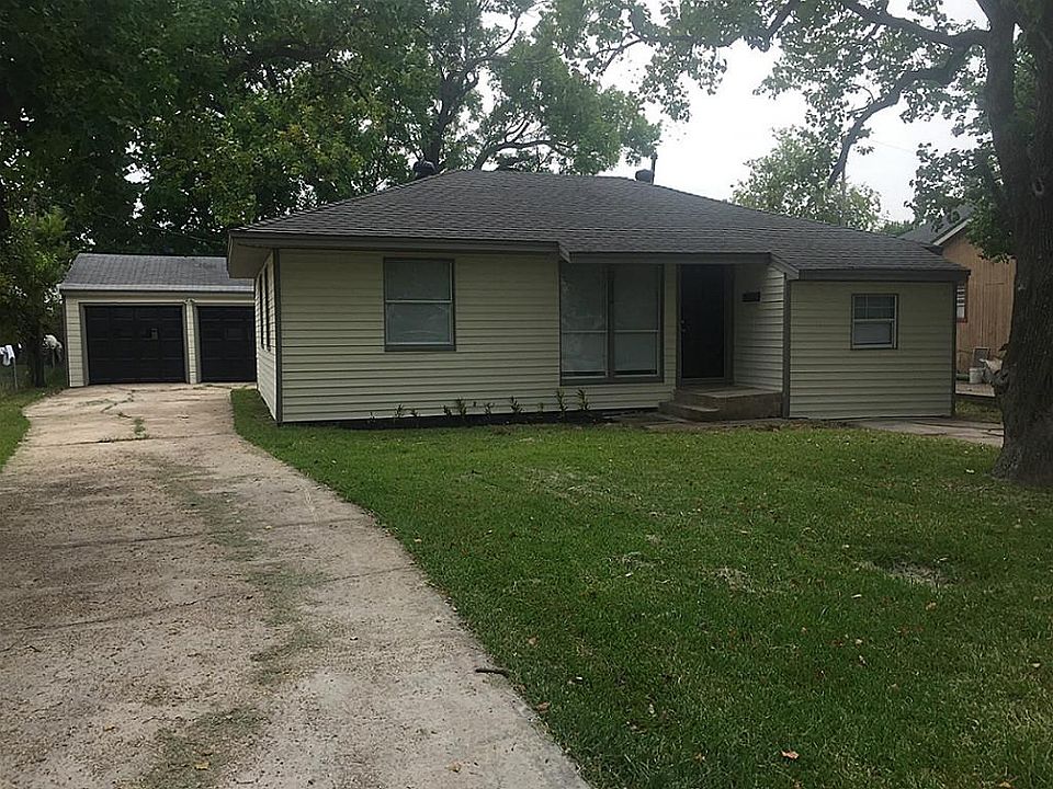 1st image of 10414 N La Crosse St