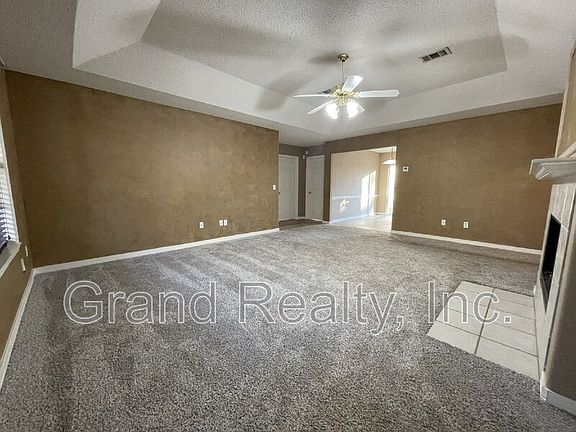 4th image of 6667 Woodbury Forest Dr