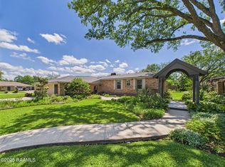 210 Brushwood Dr, Lafayette, LA 70503
