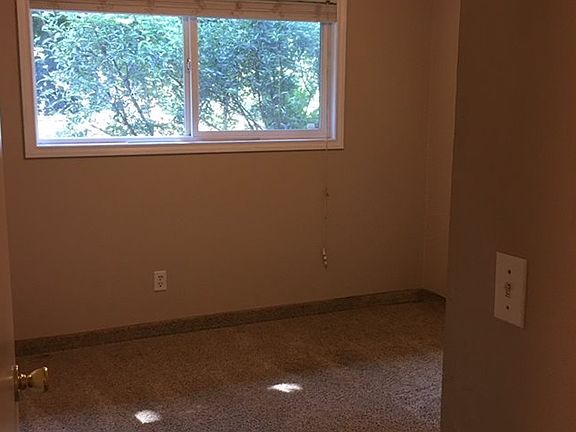 5th image of 12202 NE 24th St